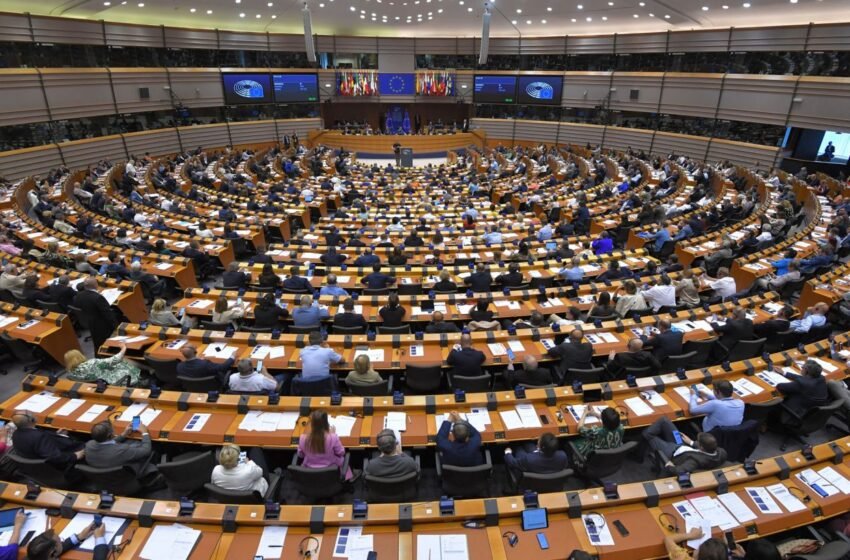  Європарламент схвалив прискорений розгляд 90 млрд євро кредиту для України