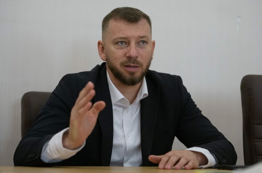  Нардепи до великої війни отримували в “конвертах” і до 20 тисяч доларів на місяць, – САП