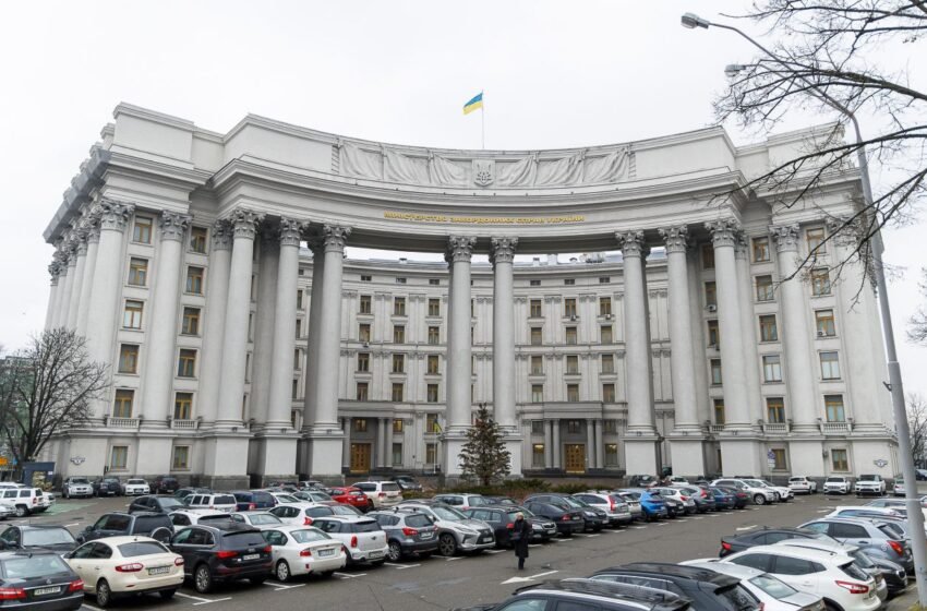  МЗС викликало “на килим” угорського посла через антиукраїнські заяви Будапешта