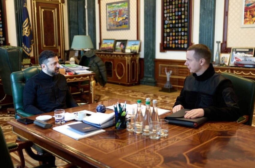  Зеленский: 20% теневого танкерного флота РФ остановились из-за санкций