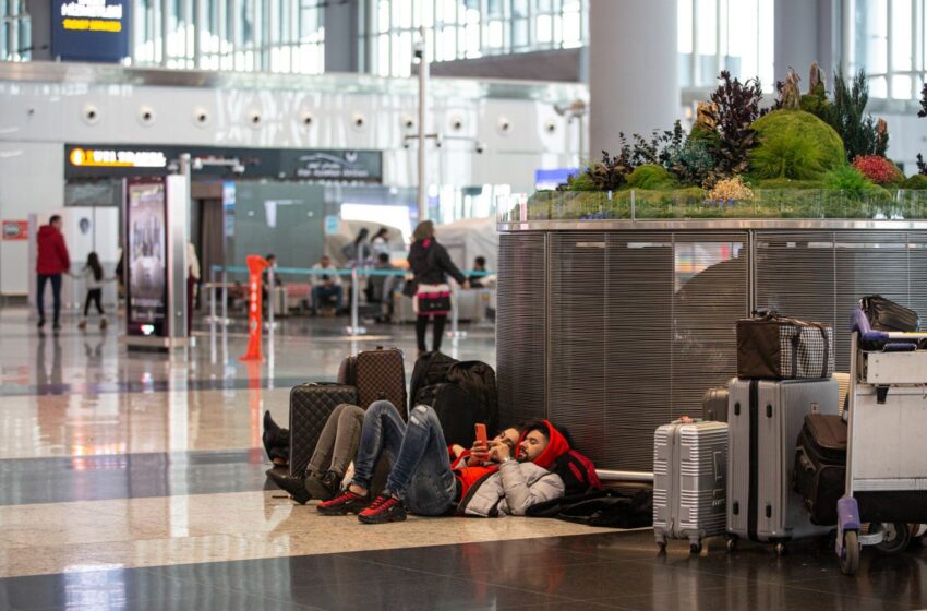  Масштабний збій у грецьких аеропортах спричинили старі системи зв’язку