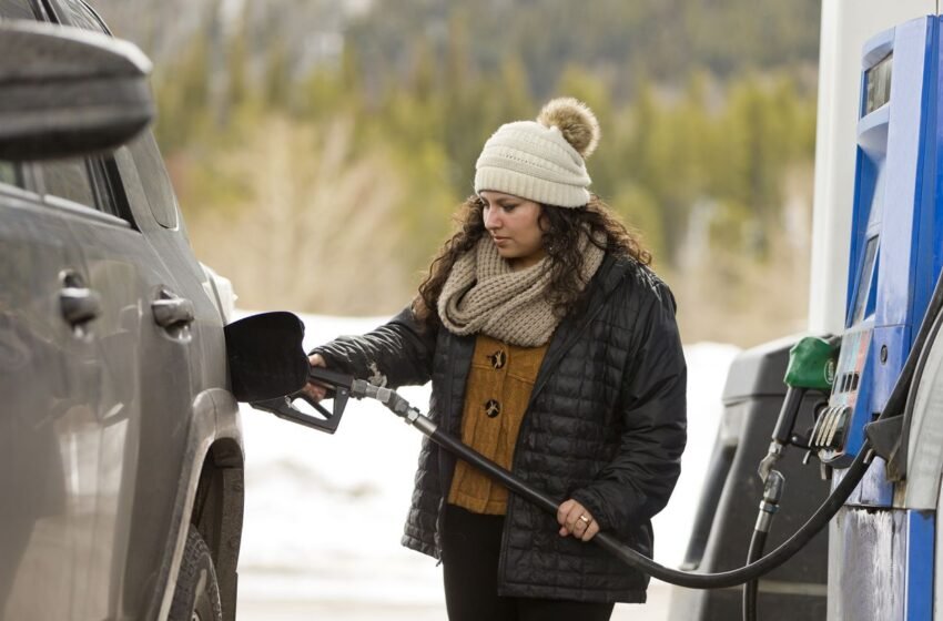  Погані дороги “вдарять” по кишенях водіїв? Як логістика формує ціну на бензин