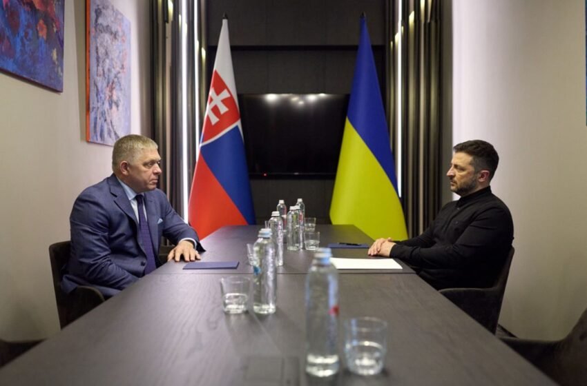  Зеленський і Фіцо зідзвонилися на тлі суперечок щодо “Дружби”: перші деталі