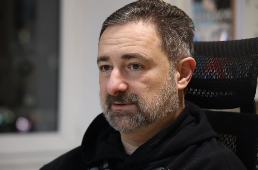  Навіщо “Укрпошта” продає ковбасу і як на цьому заробляє листоноша: що каже Смілянський