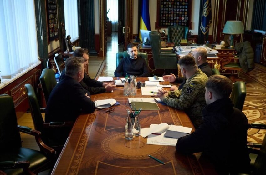  Проти “заплямованих” облич: скільки українців вимагають повної зміни влади після війни