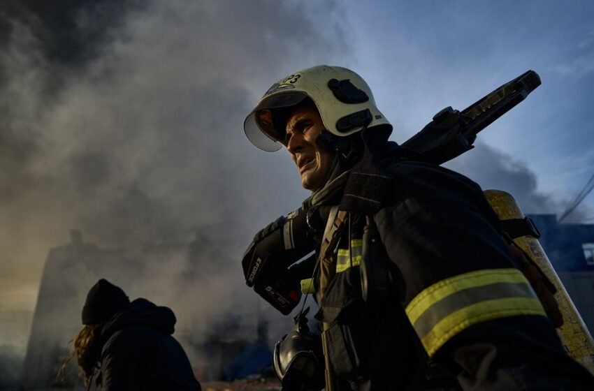  У Харкові пролунали вибухи: росіяни завдали ударів ракетами