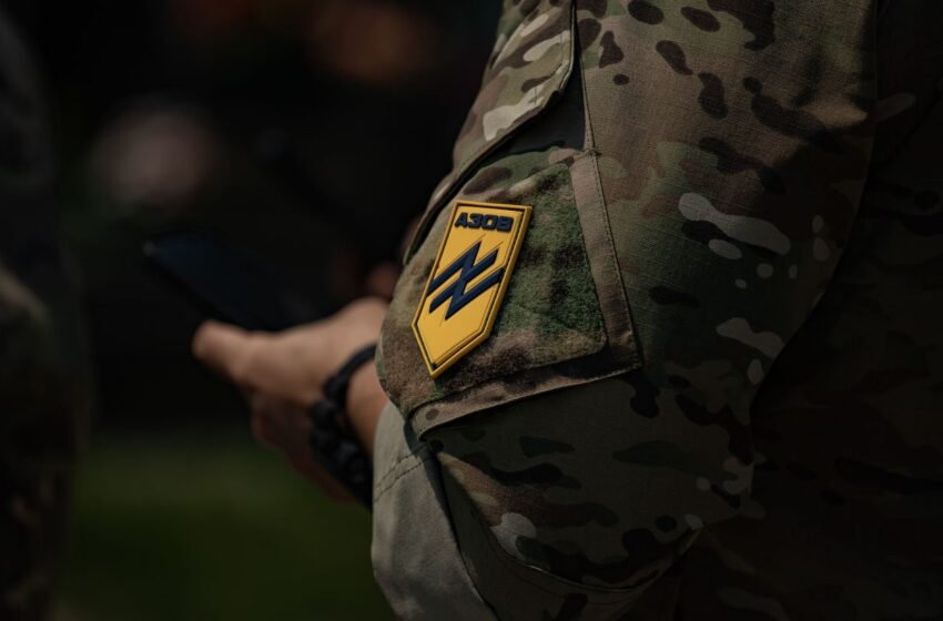  “Азов” посилюється політиками світового масштабу: до лав бригади встав британський ексдепутат