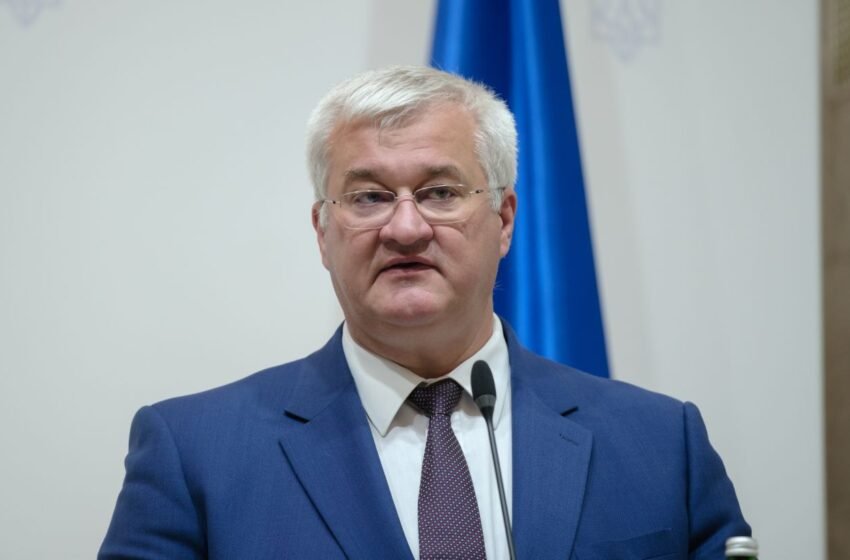  “Подвійні стандарти”: Сибіга дорікнув Угорщині через мовчання після удару РФ по “Дружбі”