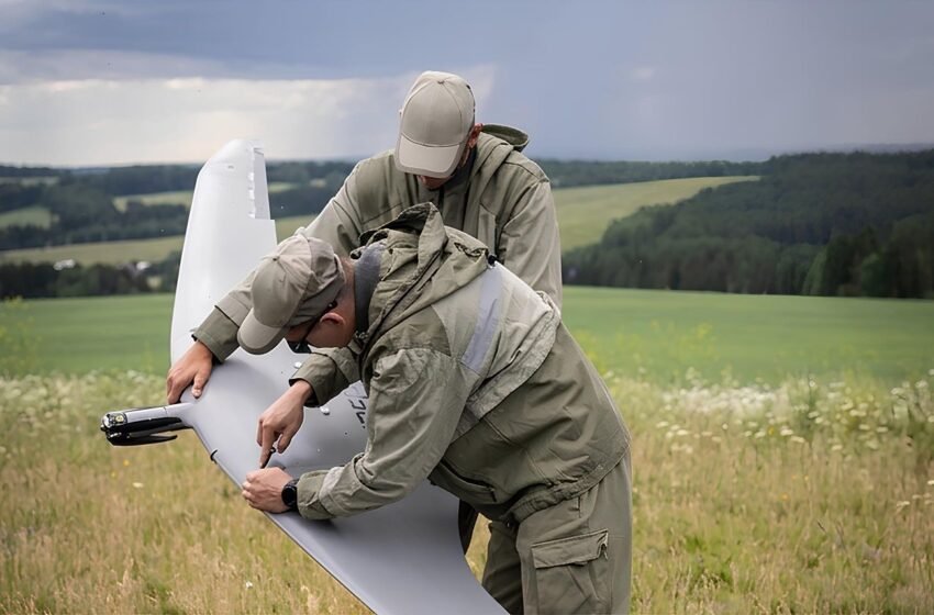  Над Харковом помітили дрон з парашутом: військовий пояснив, чи це нова загроза (відео)