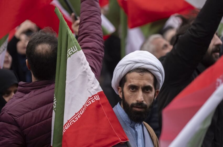  Ставка була на повстання: NYT дізналося таємний план “Моссаду” щодо Ірану