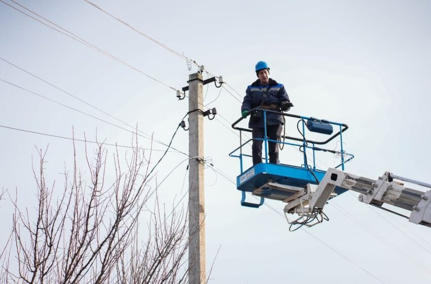  Украли деньги на ремонт подстанции: на Львовщине раскрыли схему в “Укрэнерго”