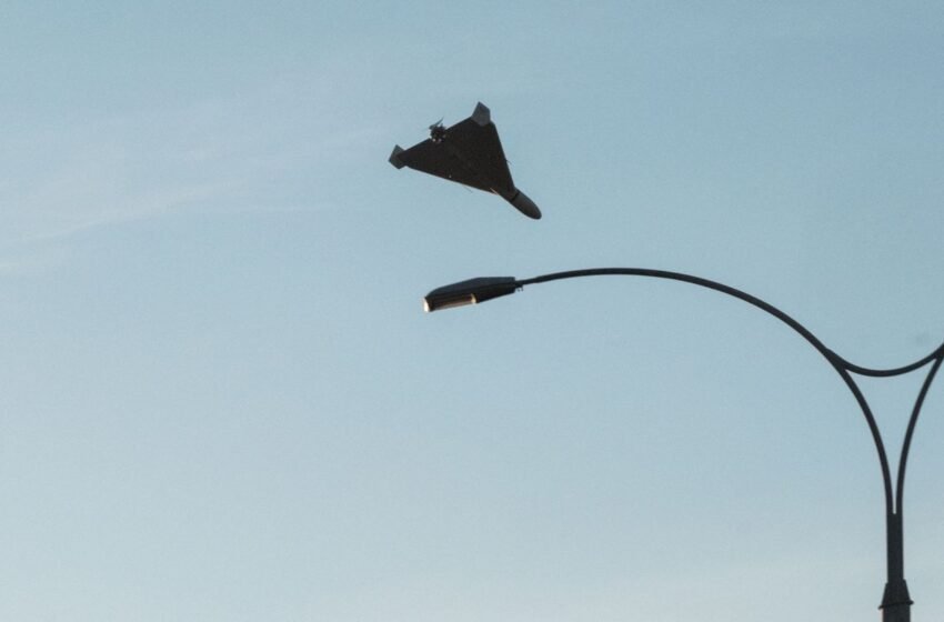  Росіяни дроном поцілили в автобусну зупинку на Одещині: поранено двох людей