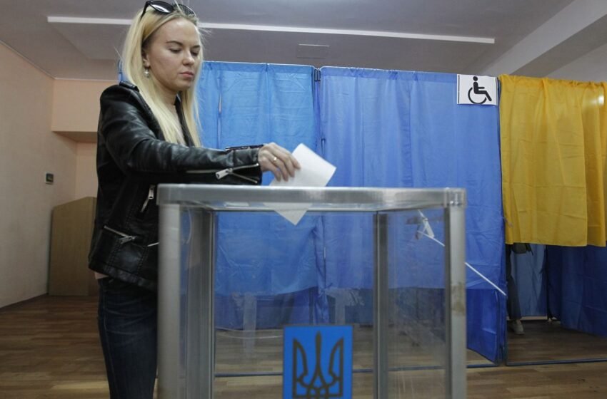  Все більше українців проти виборів під час війни: як змінилися настрої