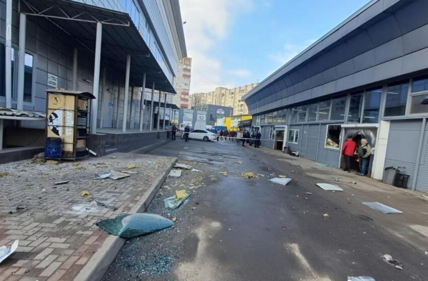  У центрі Сум “приліт” по ТРЦ, є постраждалі (фото)