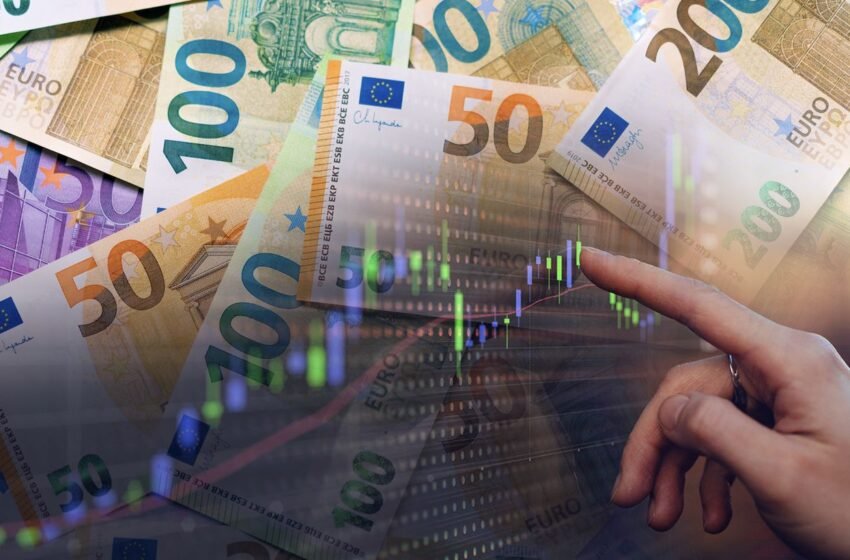  Євро рвонув до 51 гривні, долар падає: курс в обмінниках та банках на 2 квітня