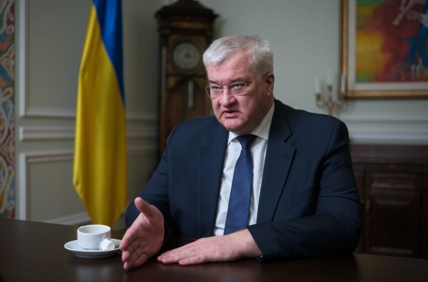  “Огидно, це сором”: Сибіга розніс Сійярто за “звітування” перед Лавровим