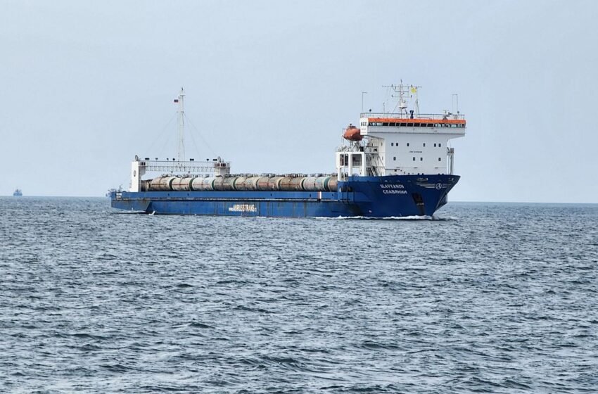  ГУР знищило останній в Криму пором РФ: чому “Славянін” був таким важливим (фото)