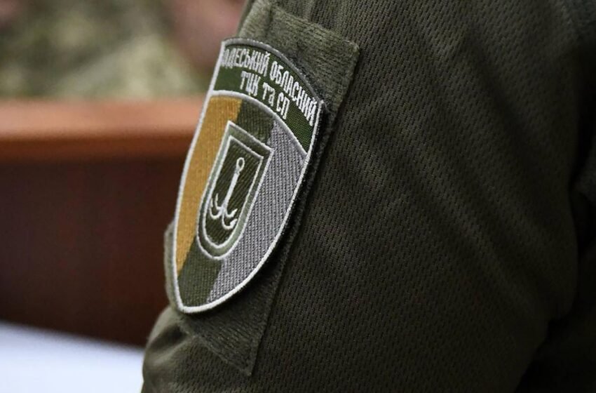  На Одещині чоловік напав із ножем на військових ТЦК