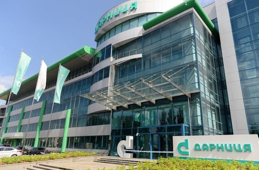  Росіяни вдарили по фармзаводу “Дарниця” у Києві