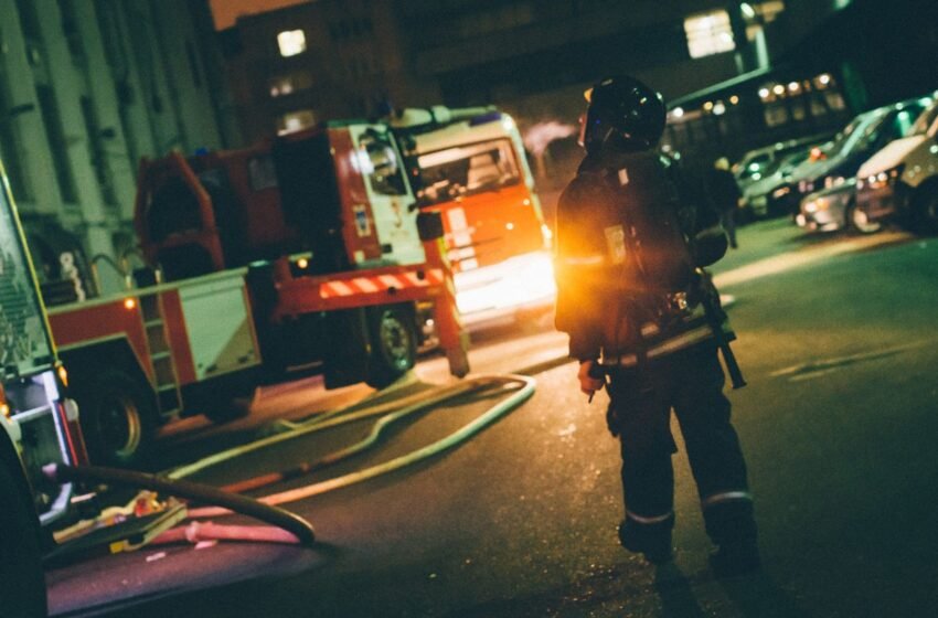  У Маріуполі та Алчевську зафіксували серію вибухів і масштабну пожежу на підстанції