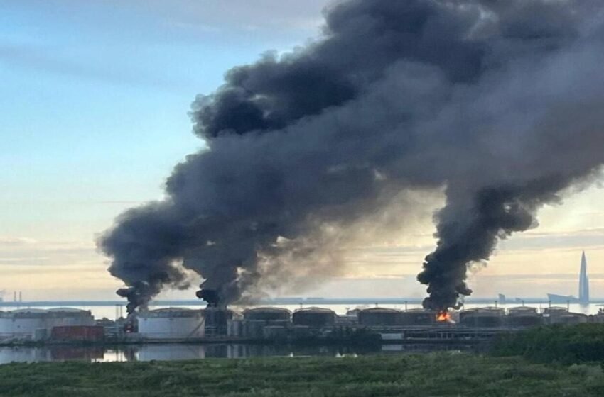  Дрони атакували нафтовий термінал у Петербурзі: спалахнула масштабна пожежа