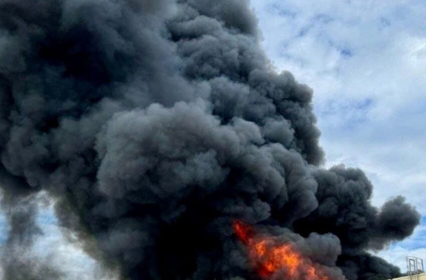  Росіяни вдарили по складах АТБ у Дніпрі
