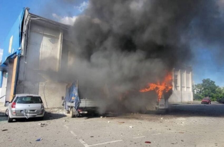  Росія вдарила по Запоріжжю, у мережі пишуть про приліт по “Новій пошті”