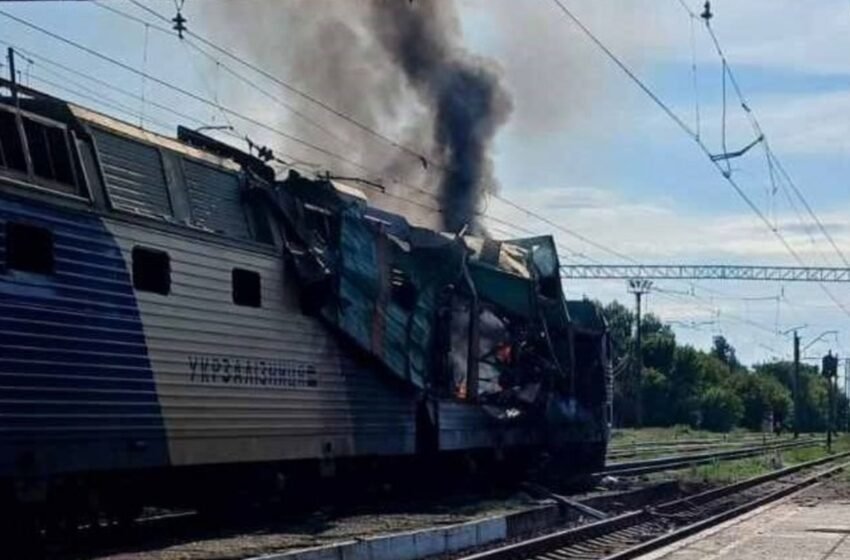  На Дніпропетровщині російський дрон атакував пасажирський поїзд