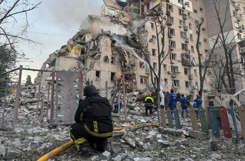  Пошкоджені будинки, пожежі та жертви: все про обстріл Києва