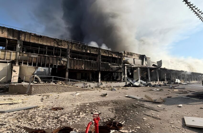  Росія знищила склад мережі техніки MOYO у Києві: що буде із замовленнями