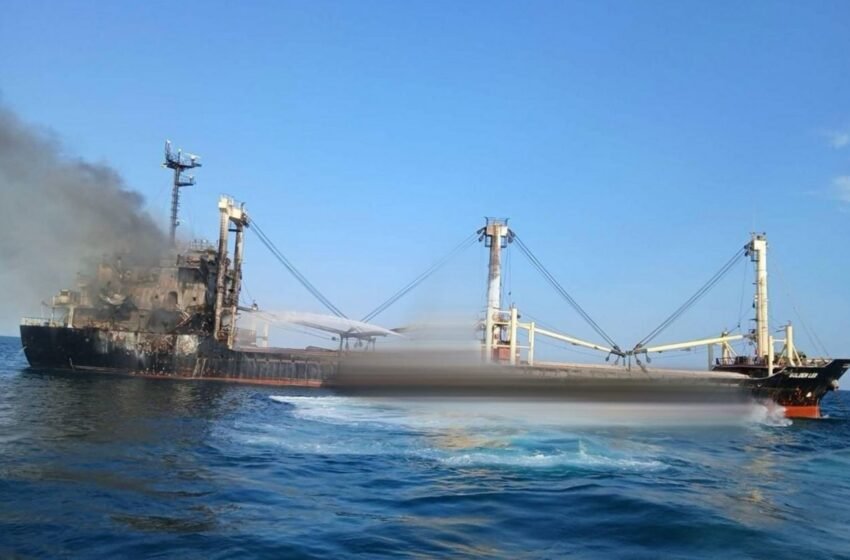  Кількість жертв атаки на цивільне судно в порту Одеси зросла до 10
