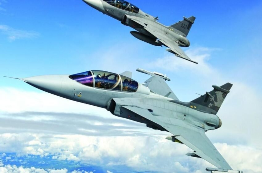  Винищувач Gripen F здійснив перший політ: до чого його готують