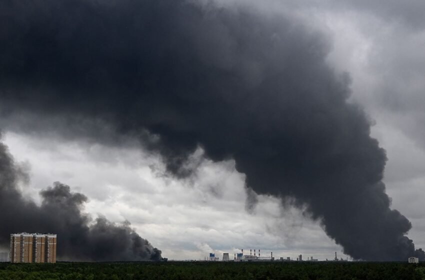 У Тамані згоріло 12 резервуарів з нафтою: “Мадяр” розповів про успіхи “Птахів” СБС
