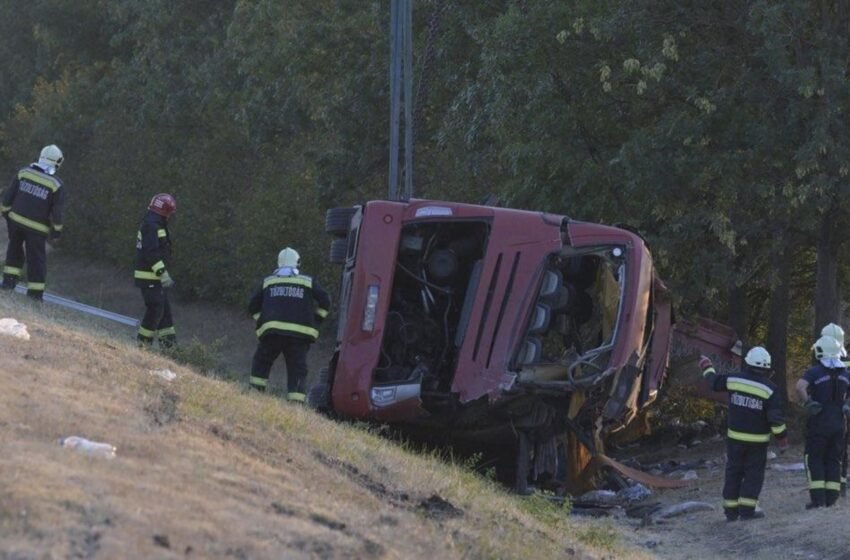  В Угорщині перекинувся автобус із польськими туристами, багато загиблих та постраждалих