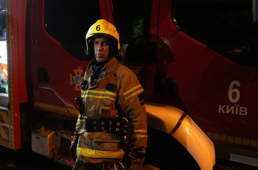  У Києві після обстрілу повідомляли про пожежу в 20-поверхівці