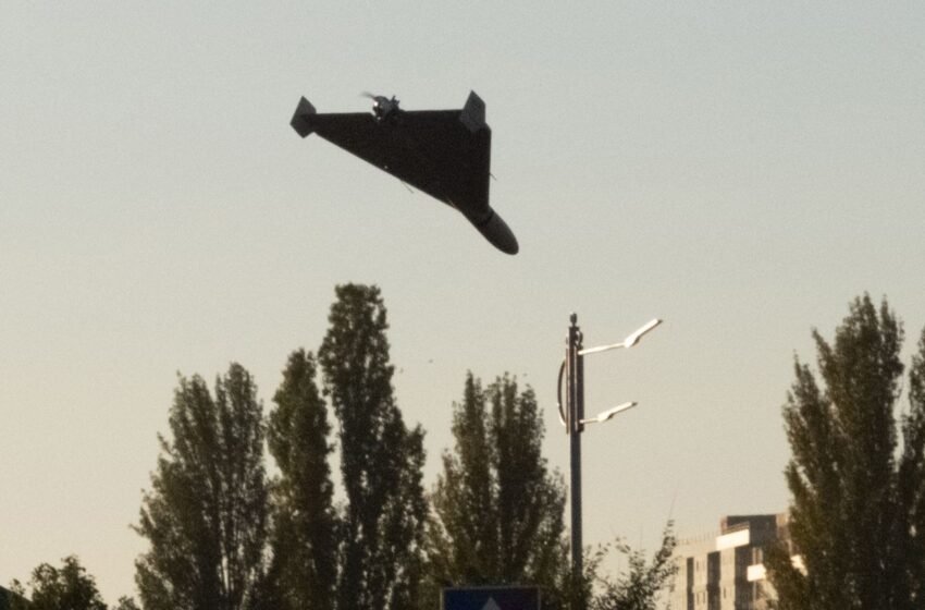  Реактивні “Шахеди” летять на Київ одним маршрутом: “Флеш” розкрив можливу причину