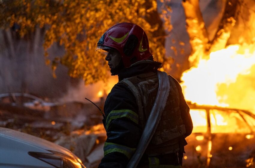  Російський дрон ударив по будинку на Харківщині та вбив трьох людей, серед них дитина