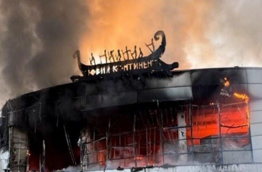  Росія вдарила по ТЦ у Дніпрі, є постраждалі