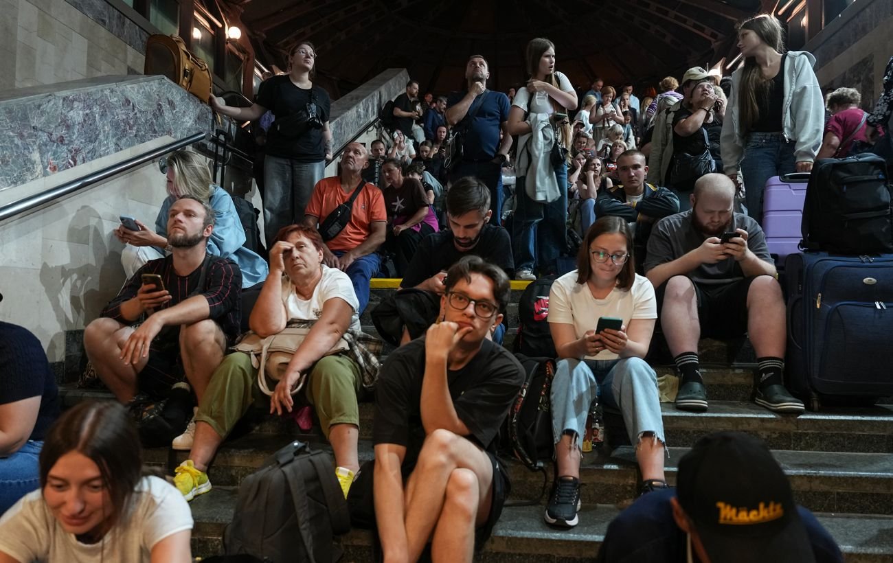 Як їдуть поїзди з Дніпра та Харкова після атак РФ: в "Укрзалізниці" розкрили деталі