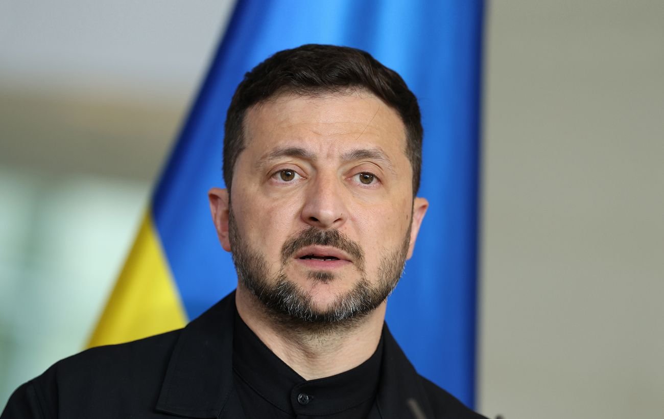Зв'язок Starlink на фронті відновився до потрібної швидкості, - Зеленський